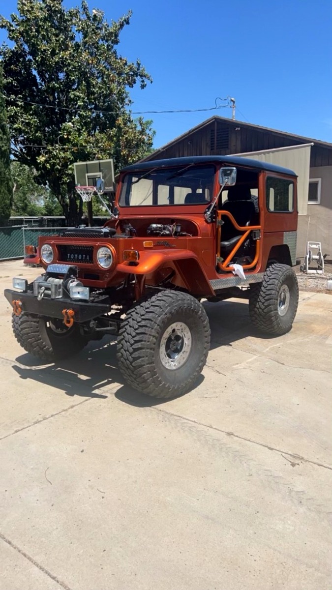 Classic off-road Toyota build